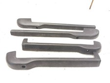 Volkswagen New Beetle 2009 1.6 Anteriore Sedile Conducente Barre Orlo 1J0881087C