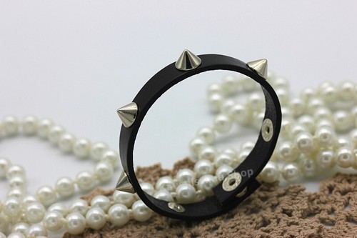 Bracciale pelle nero borchie - , a