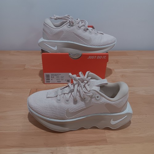 Nike motiva sanddrift pearl - sanddrift,