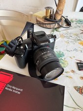 Pentax Z10 con obiettivo SMC Pentax 28-80