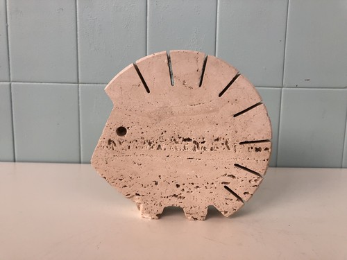 Scultura brutalista riccio - brutalista, in