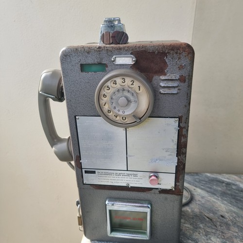 Telefono pubblico gettoni - telefono,