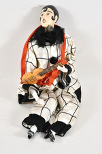 Poupée ancienne de  salon  boudoir  doll  PIERROT  porcelaine fine