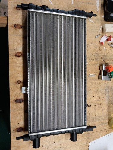 Radiatore motore opel kadett - ,