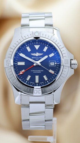 Breitling avenger gmt - breitling,