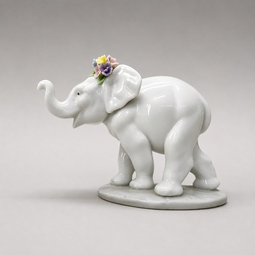 Figurina elefante passeggio - figurina, a