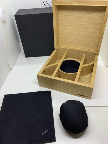 Hublot rare wooden expositor - wooden,