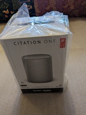 Altoparlante intelligente Harmon Kardon, Citation One MK II in finitura tessuto grigio.