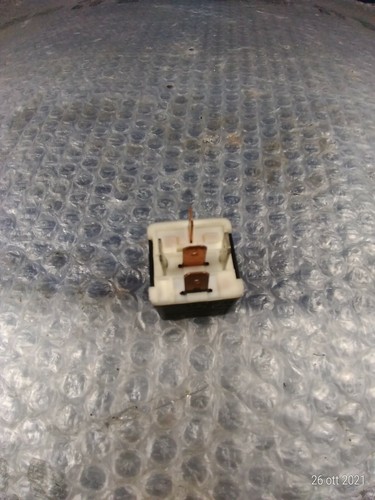 Rele 12v compatibile con - ,