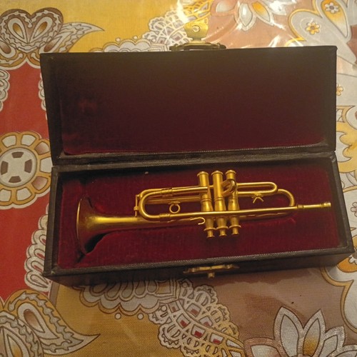 Tromba ottone replica - in,