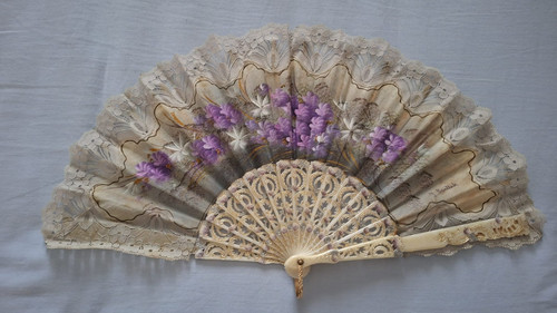 Ventaglio spagnolo decorato