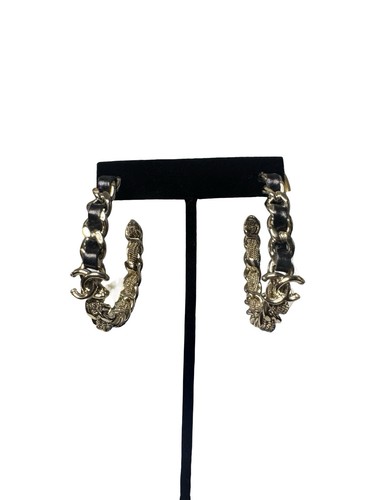 Chanel spring 2020 chain - ✨, &
