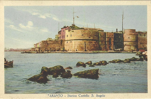 Taranto storico castello - taranto,