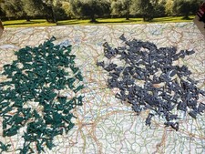 Lotto Soldatini 1/72 ( Plastica Verde/ Grigia) Made In China Vari