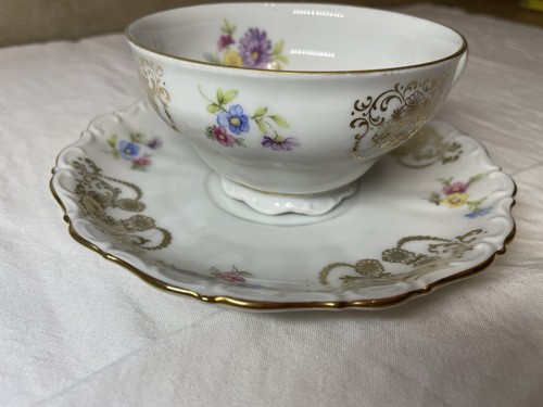 Set pezzi porcellane - 4,