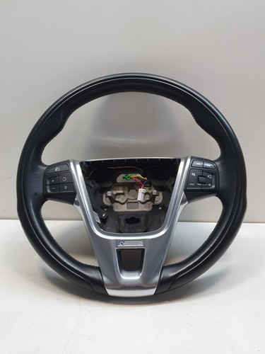Volvo v40 2013 design - r,