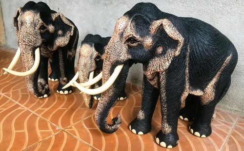 Statua elefante selvatico