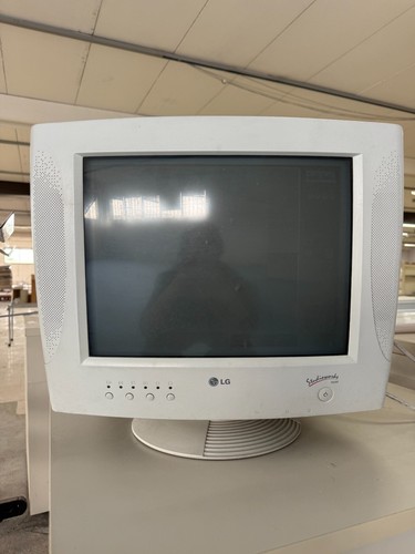 Studioworks 550m - lg,