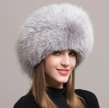 Cappello Grigio In Pelliccia