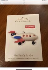 Hallmark Keepsake Ornament Fisher Price Play Family Fun Jet 2010 aereo in scatola