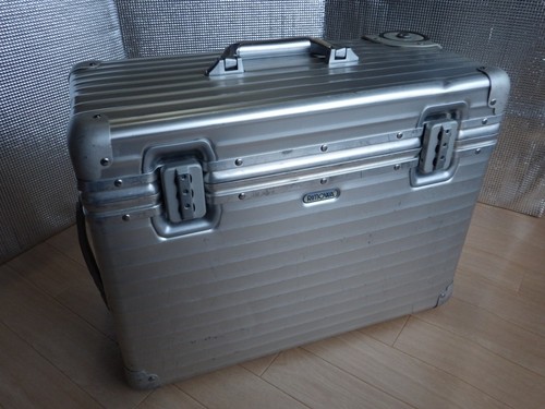 Rimowa topas pilot trolley 42l - pilot,