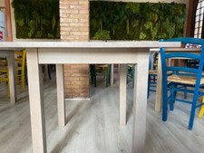 tavoli da ristorante e sedie