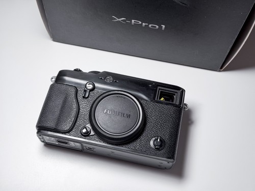 Fujifilm pro1 mirrorless - fujifilm, x-pro1