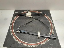 Alzavetro anteriore destro