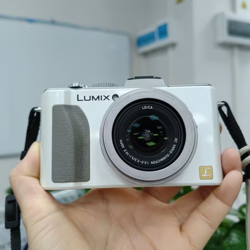 Panasonic lumix dmc lx5 1 - panasonic,