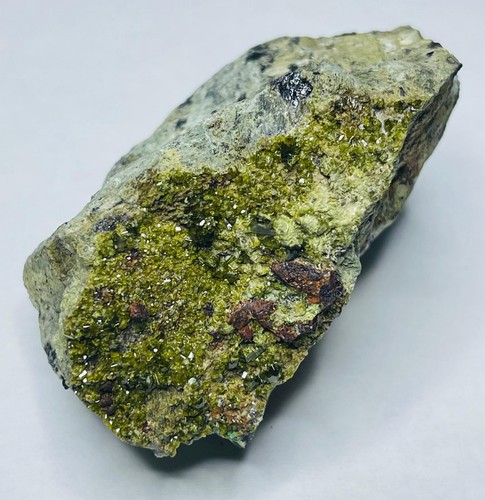 Vesuvianite cristalli lucenti