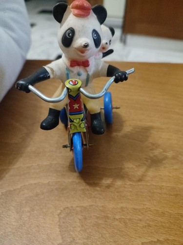 Triciclo latta con panda - in,