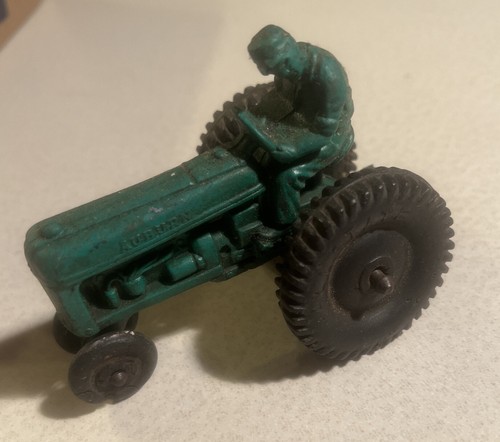 Trattore agricolo vintage