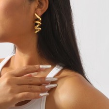 Orecchini pendenti di moda