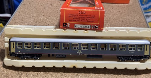 Rivarossi 2550 carrozza uic - rivarossi, uic-x