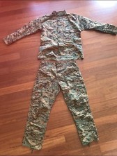 Uniforme da combattimento dei Marines nel mimetismo Marpa taglia Large. 