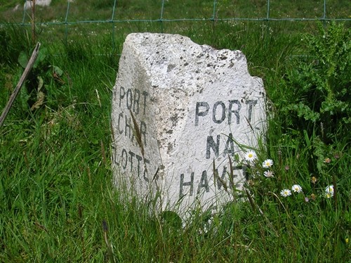 Photo 6x4 old milestone - 6x4, by