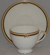 Set of 4 Wedgwood Leigh Shaped