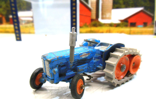CORGI.1:43.FARM.FORDSON