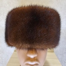 Cappello marrone invernale