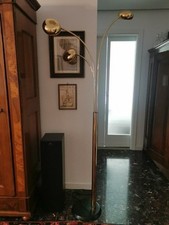 Lampada da terra a tre bracci