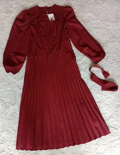 Maxi abito rosso plissettato