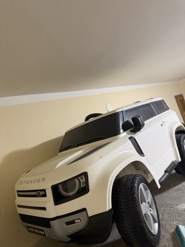 Land rover defender auto - defender,