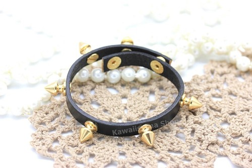 Bracciale pelle nero - , borchie