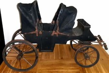 Antica carrozza giocattolo