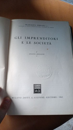 Gli imprenditori società - e, le