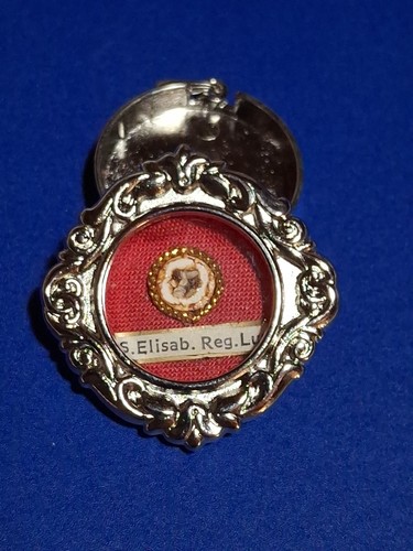 Relic reliquary reliquia - relic,