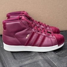 Adidas modello Pro punta a