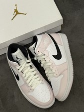 Nike Air Jordan 1 Retro Mid W