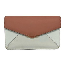 Pochette Fendi in pelle beige