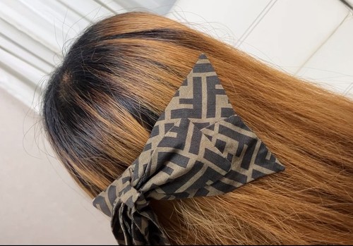 Fermaglio per capelli con - , logo